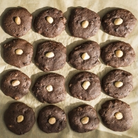 Double Chocolate Macadamia Nuts Cookies