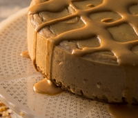 PEANUT BUTTER CHEESECAKE